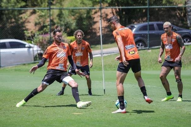 Atlético encerra preparação para encarar o Cruzeiro