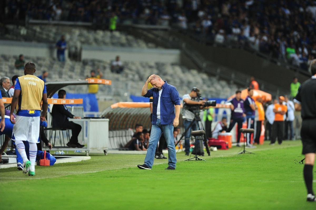 Fotos do duelo entre Cruzeiro e La U, no Mineiro, pelo Grupo 5 da Copa Libertadores