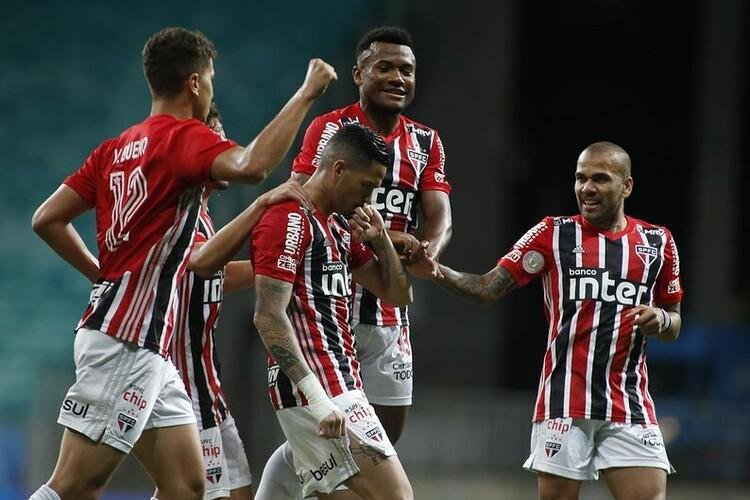 O líder São Paulo (44 pontos em 22 jogos) tem 49,4% de chances de ficar com a taça.