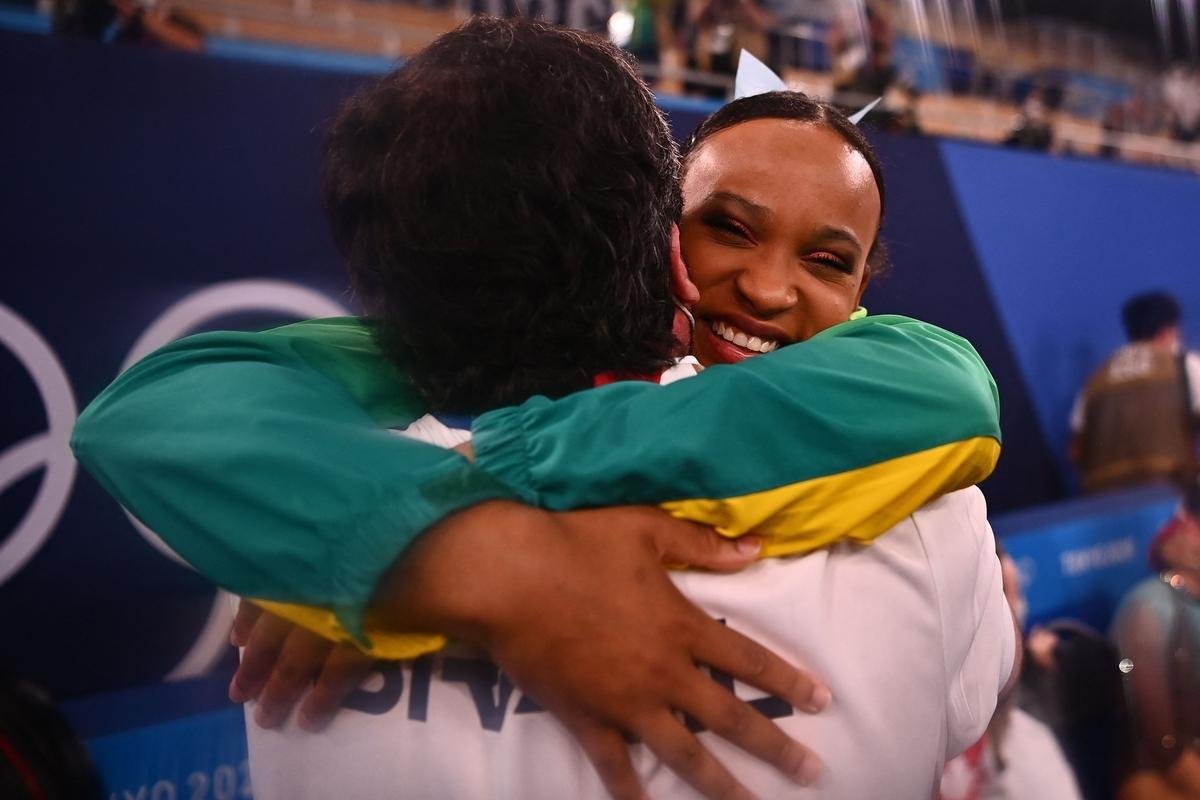 Rebeca Andrade conquistou a medalha de ouro no salto