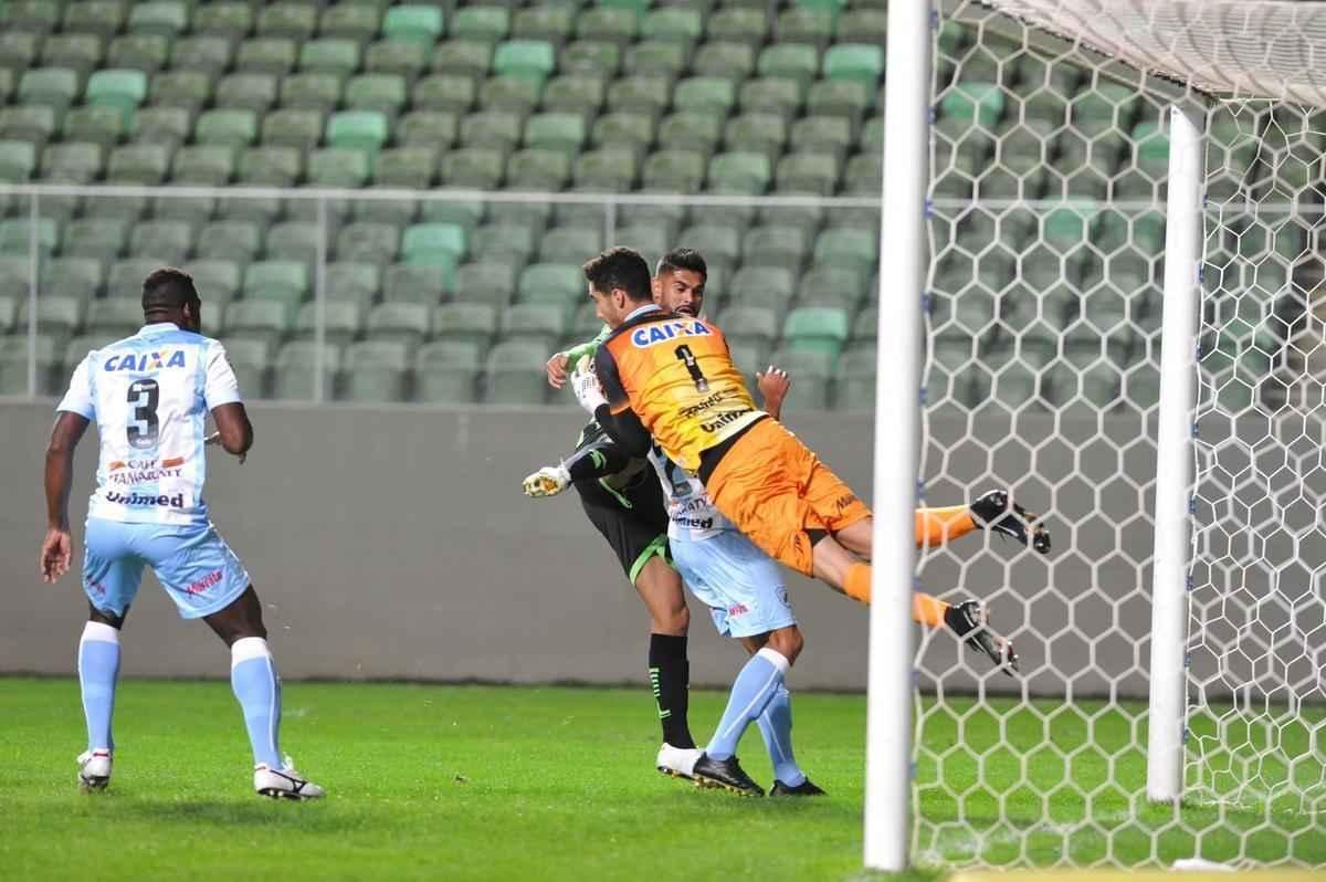 Amrica e Londrina se enfrentaram no Independncia, pela 18 rodada da Srie B do Brasileiro