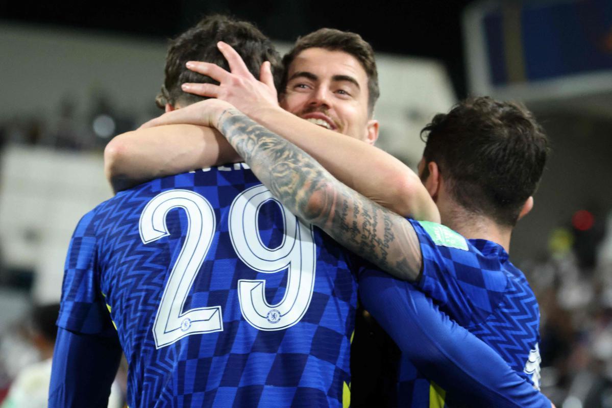 Gol de Kai Havertz, na prorrogao, decretou vitria do Chelsea sobre o Palmeiras por 2 a 1 na final do Mundial. Times ingls festou muito o ttulo mundial em Abu Dhabi, nos Emirados rabes