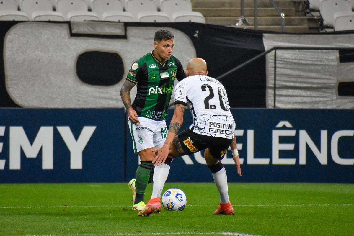 Fotos do empate por 1 a 1 entre Corinthians e Amrica, no Itaquero, em So Paulo, pela 21 rodada da Srie A do Brasileiro