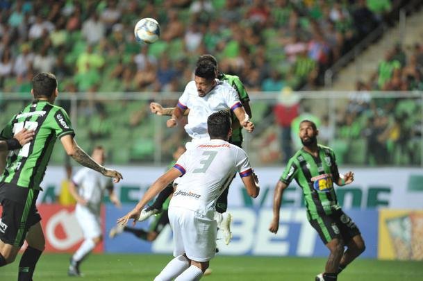 Amrica e Paran Clube se enfrentam pela 33 rodada da Srie B, no Horto