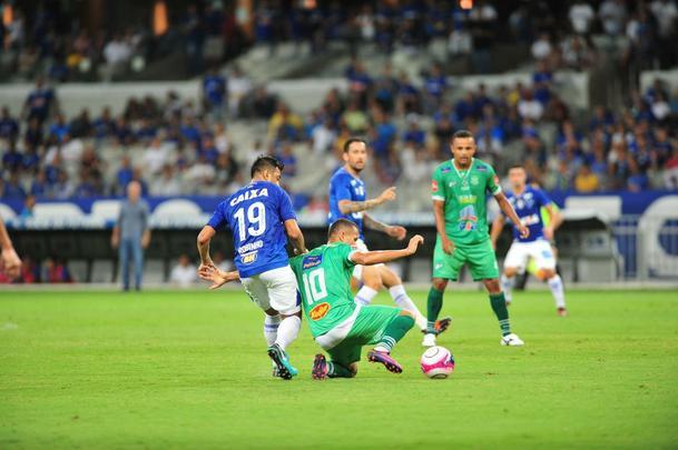 Imagens do jogo entre Cruzeiro e Uberlndia, pela 3 rodada do Estadual, no Mineiro