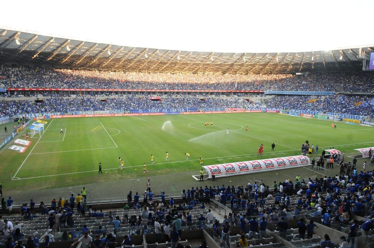 Fotos do jogo entre Cruzeiro e Ponte Preta, no Mineiro, em Belo Horizonte, pela 13 rodada da Srie B do Brasileiro