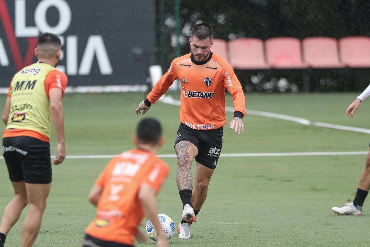 Fotos do treino do Atltico neste domingo na Cidade do Galo (21/11)