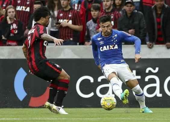 Partida válida pela 33ª rodada do Campeonato Brasileiro