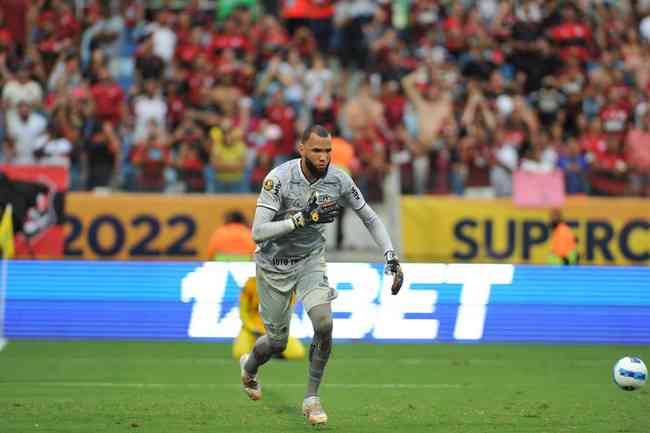 Atlético-MG bate Flamengo em longa disputa por pênaltis e conquista  Supercopa do Brasil