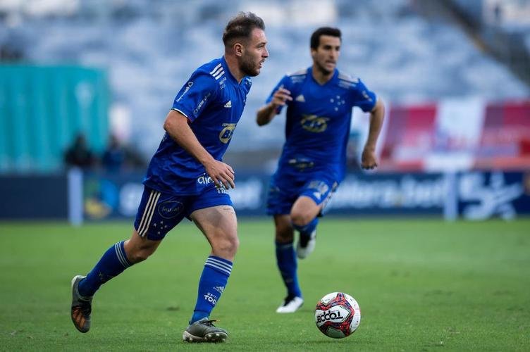 Fotos do clássico do centenário, entre Cruzeiro e Atlético, no Mineirão, em Belo Horizonte, pela nona rodada do Campeonato Mineiro