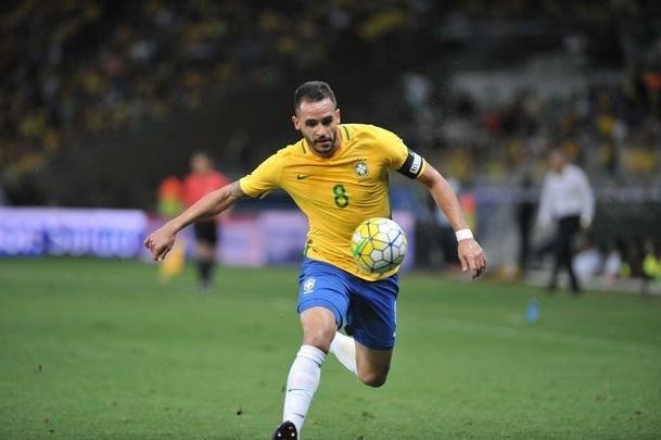 Imagens do primeiro tempo de Brasil e Argentina no Mineiro