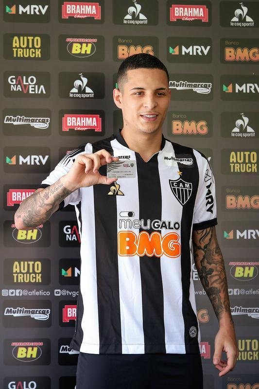 Guilherme Arana - lateral-esquerdo