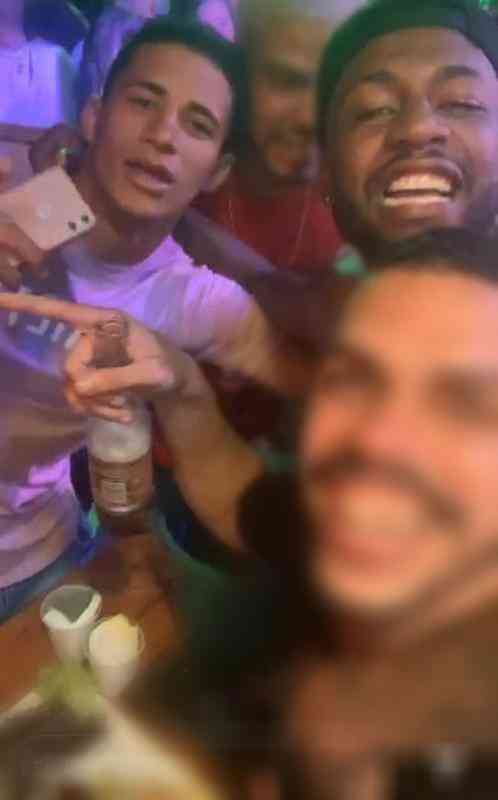 Casos no Nutico - O atacante Thiago e os zagueiros Camutanga e Diego Silva foram a uma festa no Recife em setembro. Por sua vez, o atacante Kieza fez uma celebrao particular. O Nutico disse que resolveu os casos internamente. 