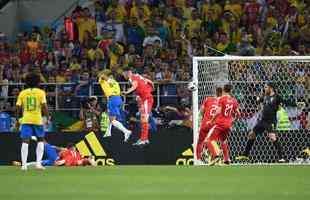 Zagueiro marcou o segundo gol da Seleo Brasileira na vitria por 2 a 0 pelo Grupo E