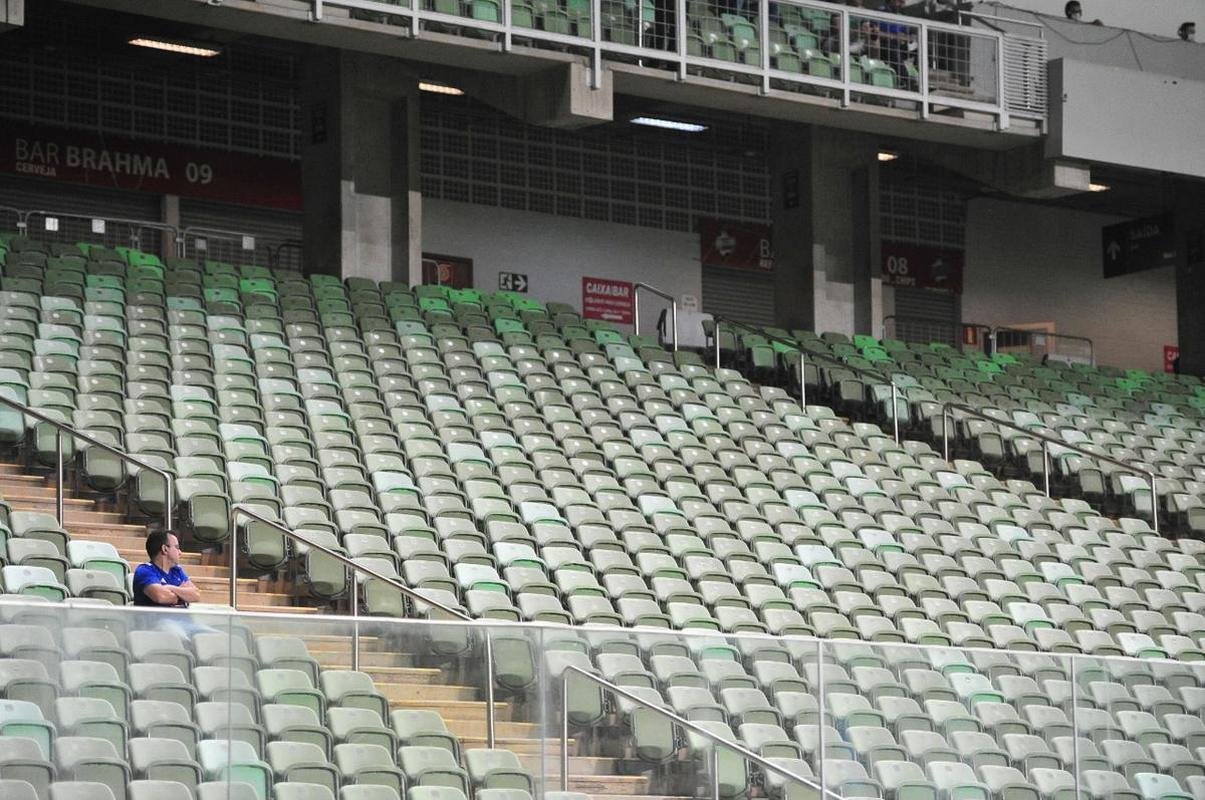 Fotos do jogo entre Cruzeiro e Remo, no Independncia, em BH, pela 32 rodada da Srie B do Brasileiro