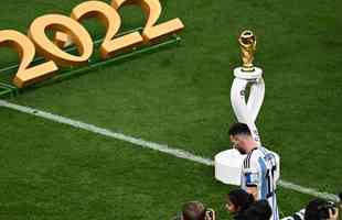 Entrada de Argentina e Frana no campo do Estdio Icnico de Lusail para a final da Copa do Mundo foi um espetculo  parte. Veja fotos do show de fogos, de luzes e da execuo dos hinos nacionais dos dois pases