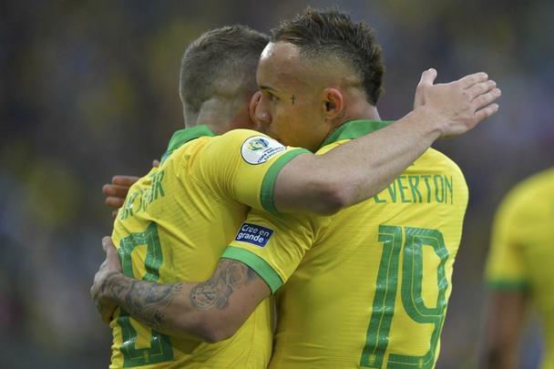Fotos da decisão da Copa América entre Brasil e Peru, no Maracanã