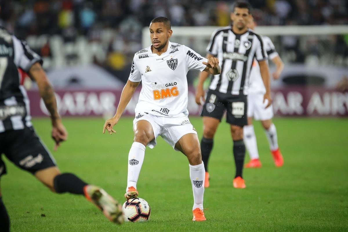 Fotos do duelo entre Botafogo e Atltico, no Estdio Nilton Santos, no Rio, pela ida das oitavas de final da Copa Sul-Americana