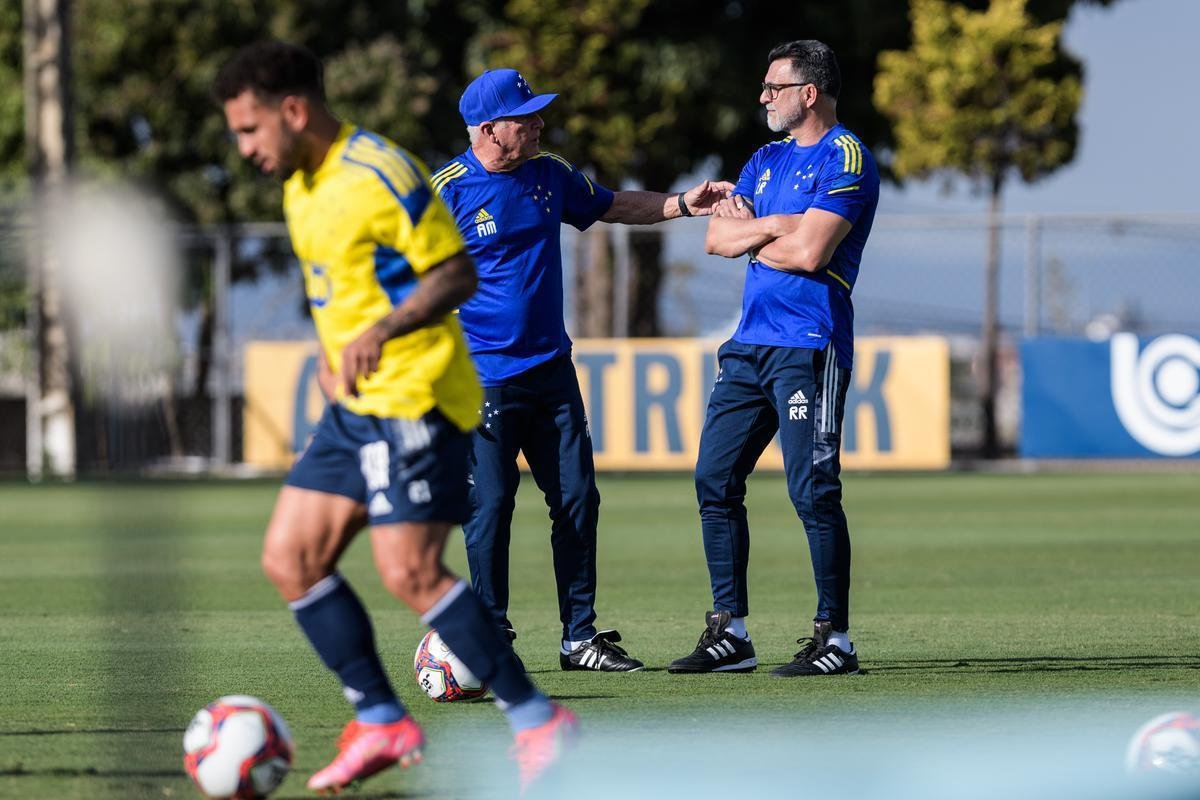 Fotos do treino do Cruzeiro desta tera-feira (10/08), na Toca II