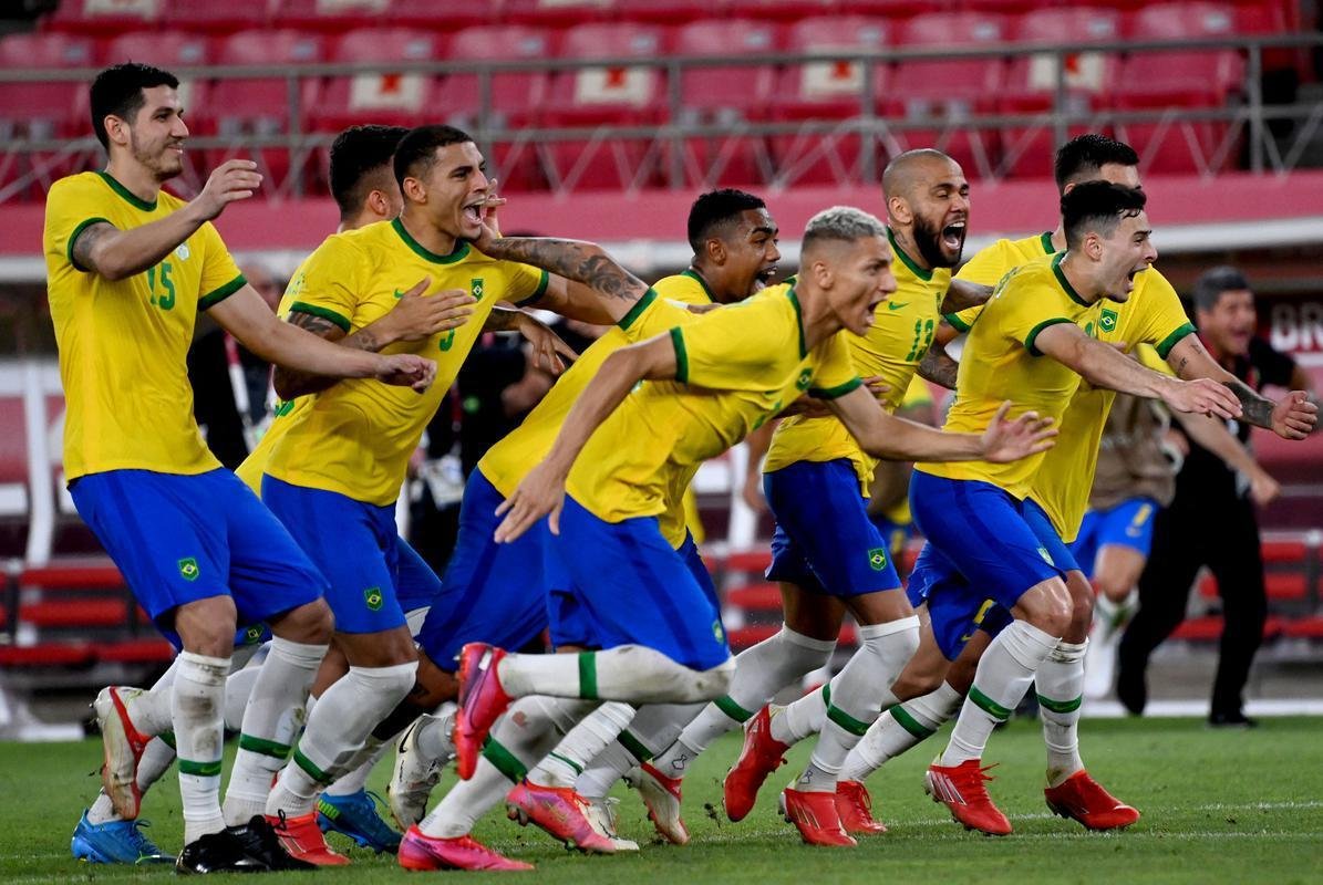 Fotos da vitria do Brasil sobre o Mxico, na semifinal do futebol masculino