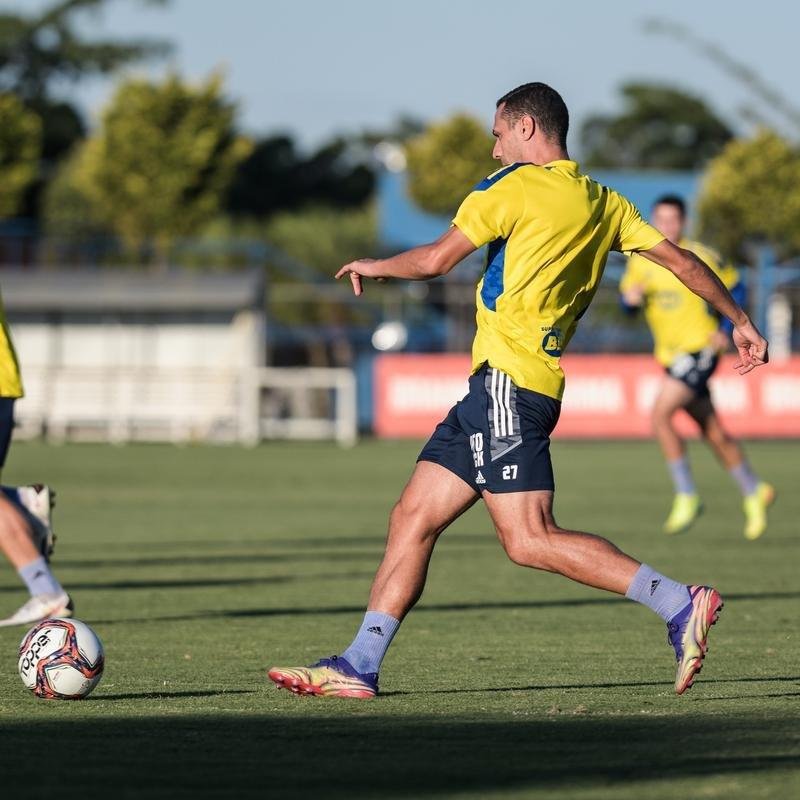 Atacante Guilherme Bissoli realizou primeiro treino com os novos companheiros de Cruzeiro nesta quarta-feira, dia 5 de maio