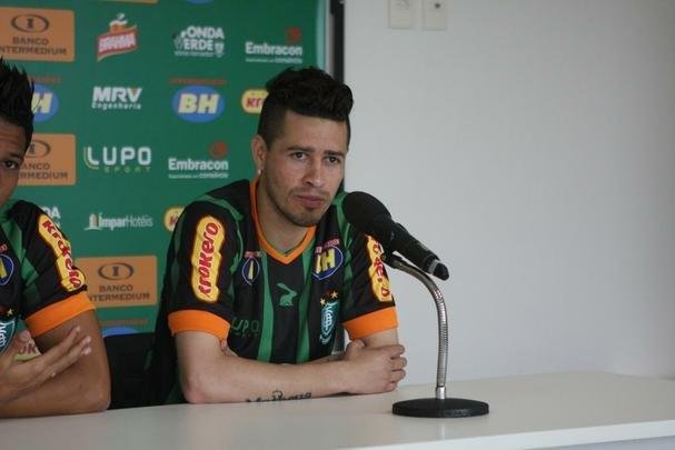 Zagueiro Cardoso, os meias Diego Lopes e Eisner Loboa, e os atacantes Nixon e Michael foram apresentados pelo presidente Anderson Racilan