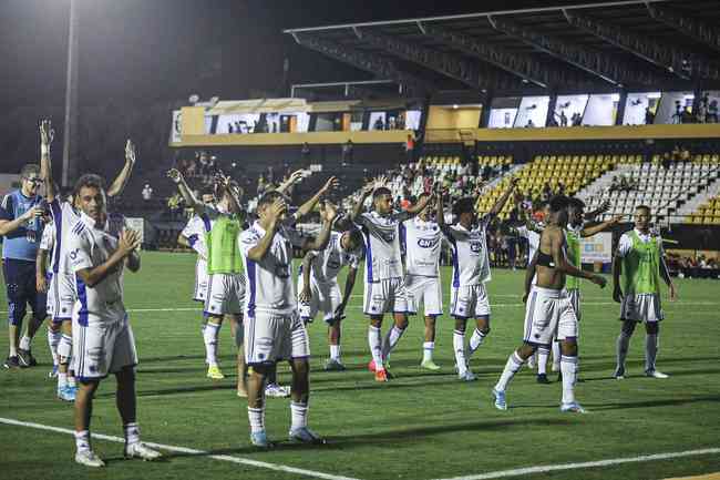 AO VIVO  Vitória para retomar a confiança - Live de Pós-Jogo - Cruzeiro  2x0 Paraná - Diário Celeste