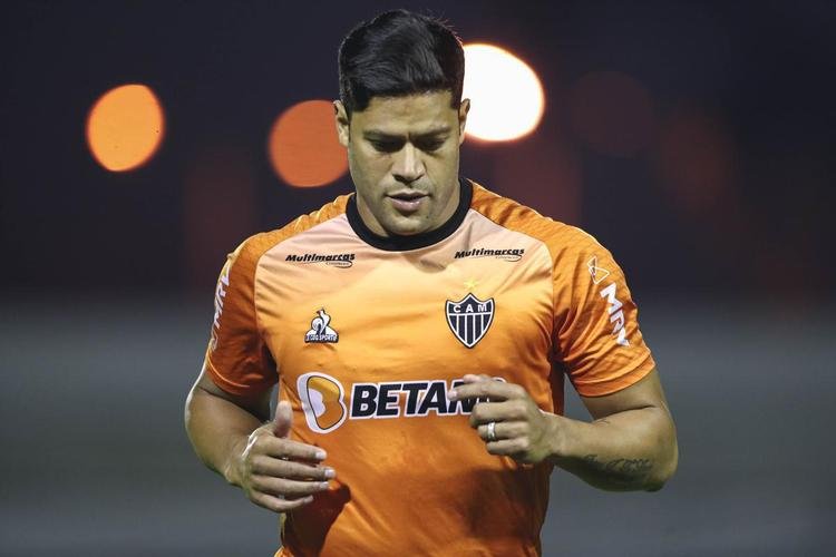 Tcnico Cuca comandou atividade do Atltico no CT da Conmebol no Paraguai 