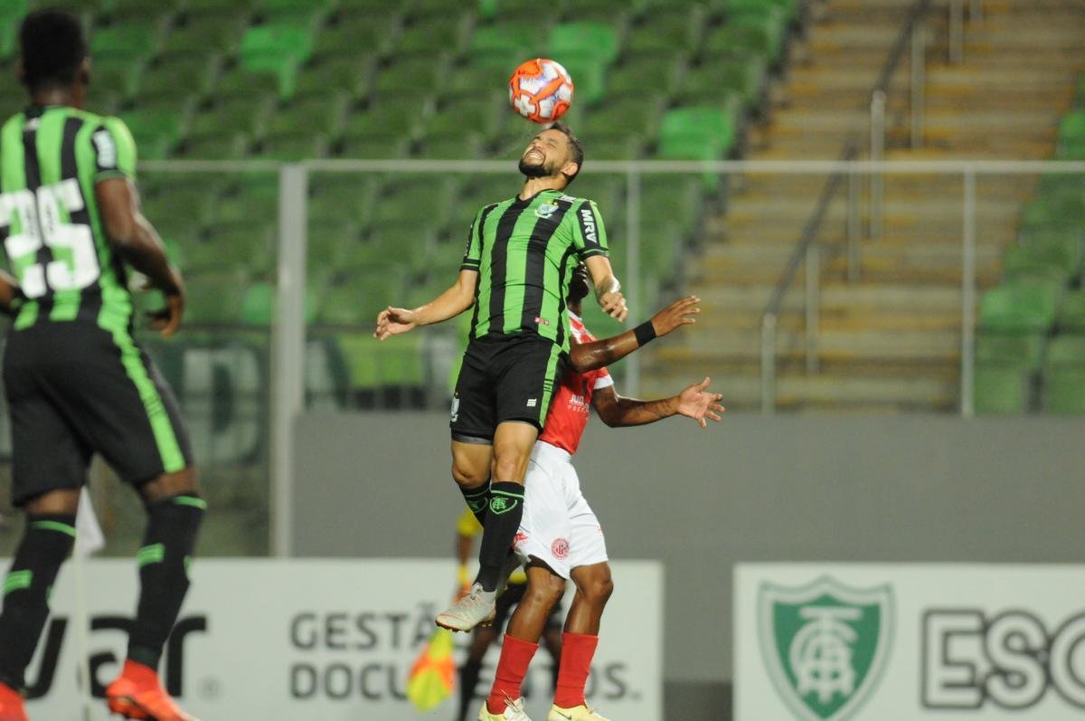 Fotos de Amrica x Tupynambs, no Independncia, pela nona rodada do Campeonato Mineiro