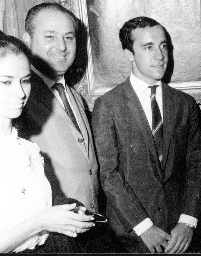 O ex-presidente do Cruzeiro, Felicio Brandi (e), ao lado de Tosto nos nos 1960