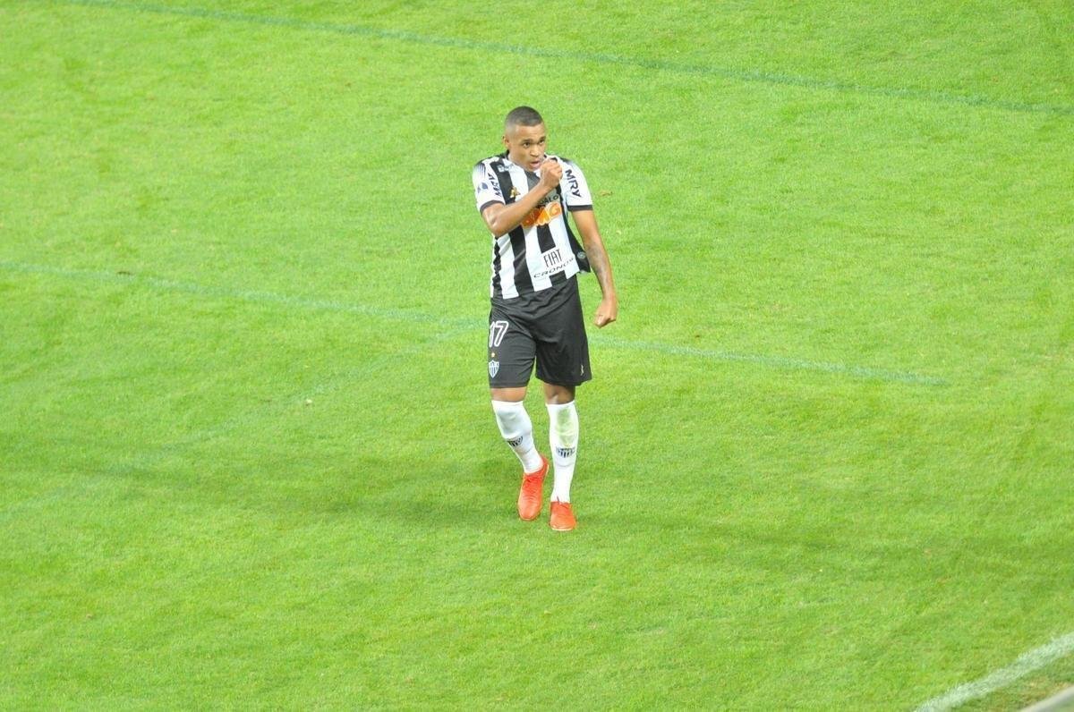 No segundo tempo, Atltico pressionou o Unin La Calera e chegou ao gol com Alerrandro: 1 a 0