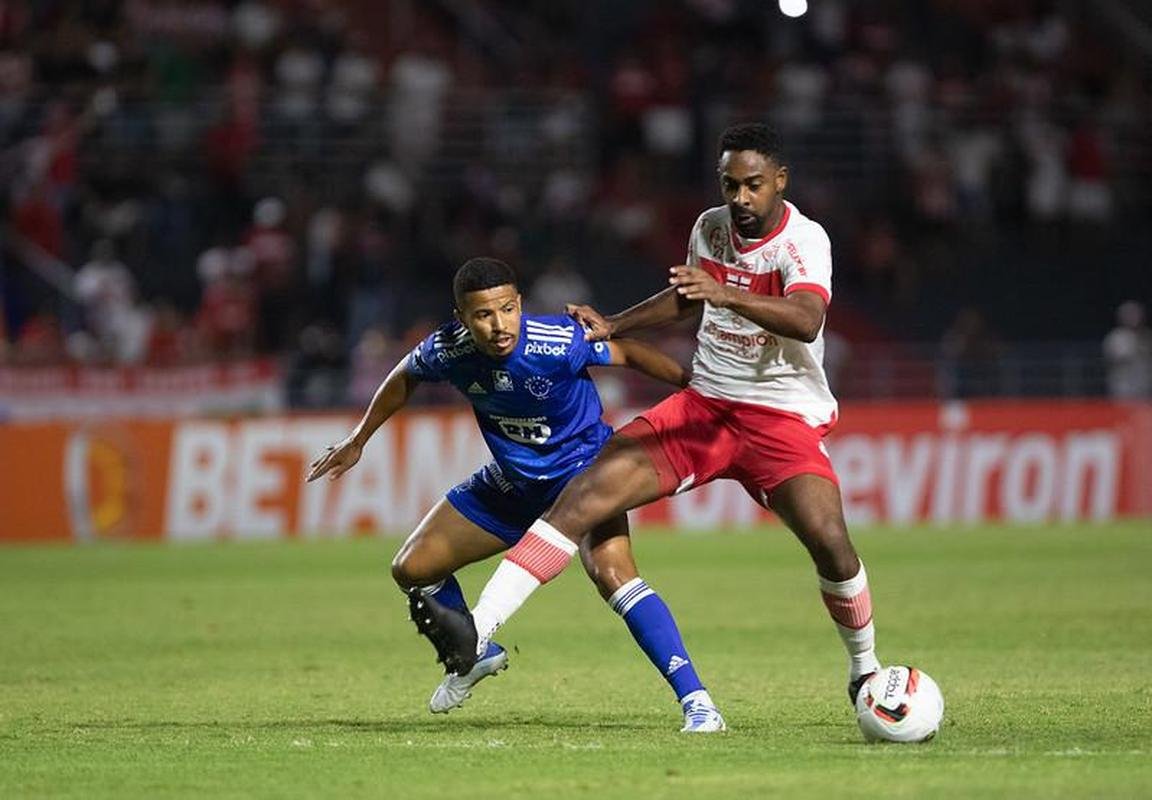 Fotos da partida entre CRB e Cruzeiro, no Estdio Rei Pel, em Macei-AL, pela 30 rodada da Srie B do Brasileiro