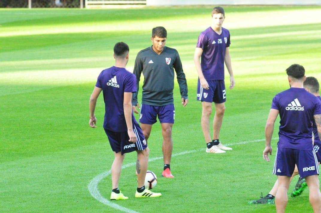 Com uma atividade na Cidade do Galo, River encerrou a preparao para o duelo com o Cruzeiro