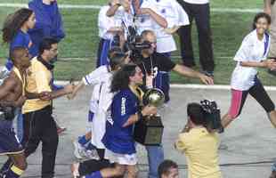 Em 2002, o Cruzeiro conquistou o seu ltimo ttulo regional, a Copa Sul-Minas. Na deciso, o time celeste venceu o Athletico-PR por 2 a 1, em Curitiba, e 1 a 0, no Mineiro. O autor do gol em BH foi o lateral-esquerdo Sorn, depois de assistncia de Ruy.