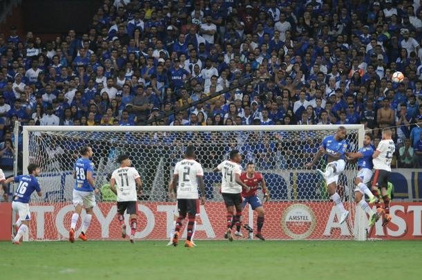 Fotos do segundo tempo de Cruzeiro x Flamengo, no Mineiro, pela Libertadores