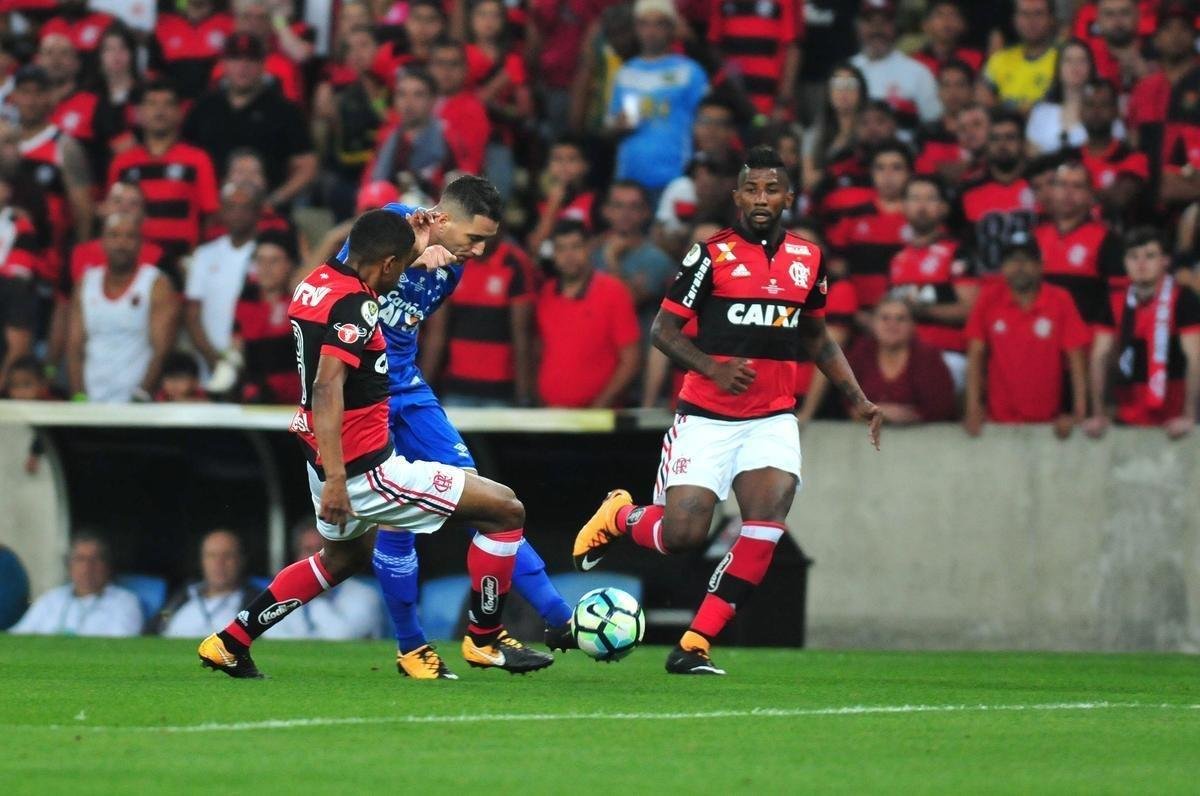 Fotos do primeiro tempo de Flamengo e Cruzeiro, no Maracan, pela final da Copa do Brasil