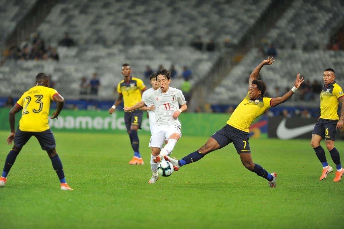 Equador e Japo se enfrentaram no Mineiro pela terceira rodada do Grupo C da Copa Amrica