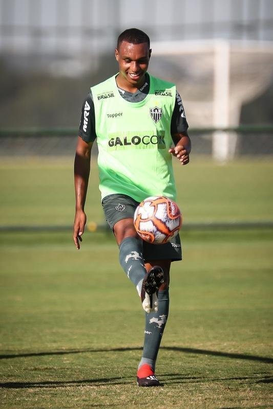 Leandrinho - O atacante chegou ao Atltico no ano passado e s jogou trs vezes. Neste ano, com a participao na pr-temporada, deve ter um condicionamento fsico melhor. Com isso, pode ser uma alternativa a Levir Culpi para a funo de lado no ataque alvinegro.