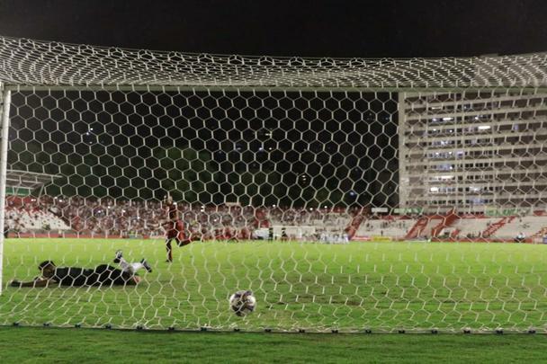 Náutico vence Juventude, por 4 a 3, na marca penal e está na final