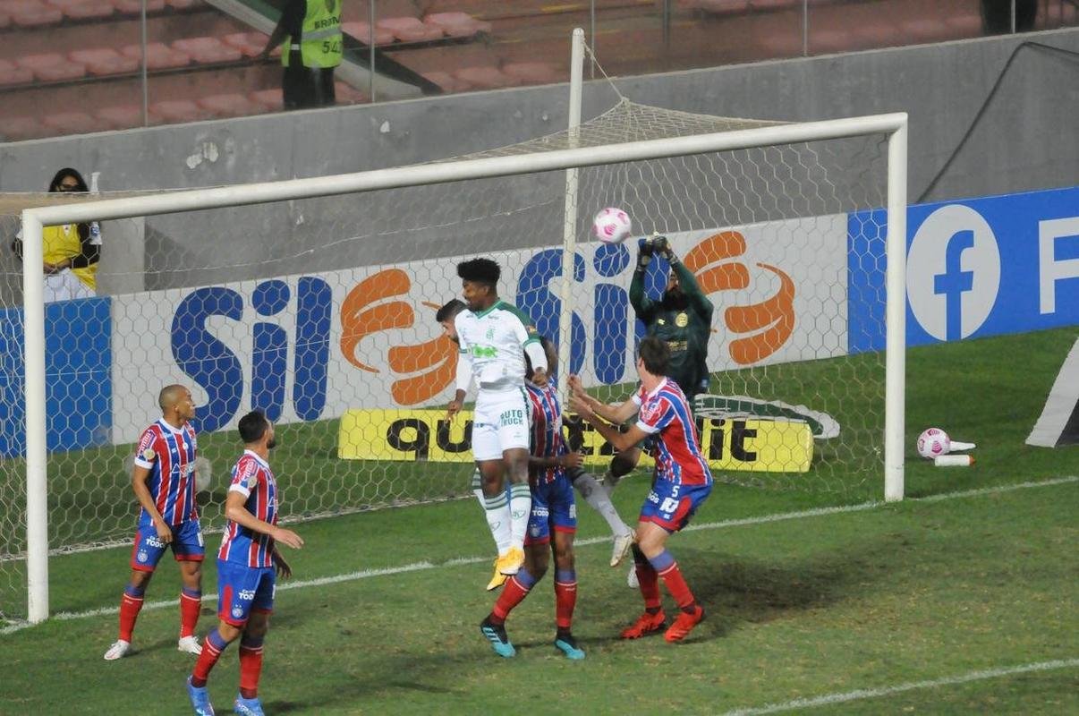 Veja as fotos do confronto entre Amrica e Bahia, no estdio Independncia, em BH, pela 27 rodada do Campeonato Brasileiro.