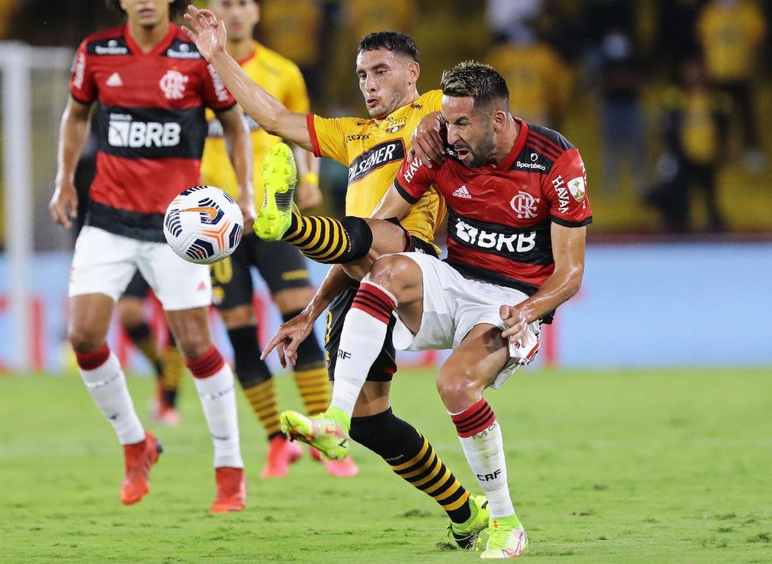 Flamengo vence Barcelona de Guayaquil novamente e vai  final da Copa Libertadores para enfrentar o Palmeiras. Deciso ser em Montevidu, no Uruguai, em 27 de novembro