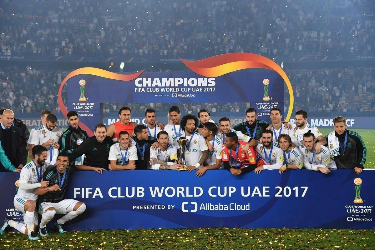 Fotos da premiao do Mundial de Clubes e da festa do Real Madrid com o hexa