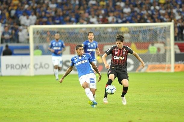 Cruzeiro conseguiu marcar no segundo tempo, com Arrascaeta, mas sofreu empate no fim com Bergson