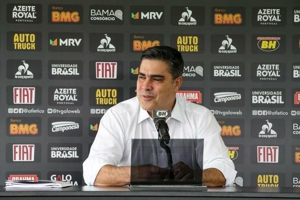 Com Sette Câmara em campo, Atlético se prepara para jogo contra o São Paulo