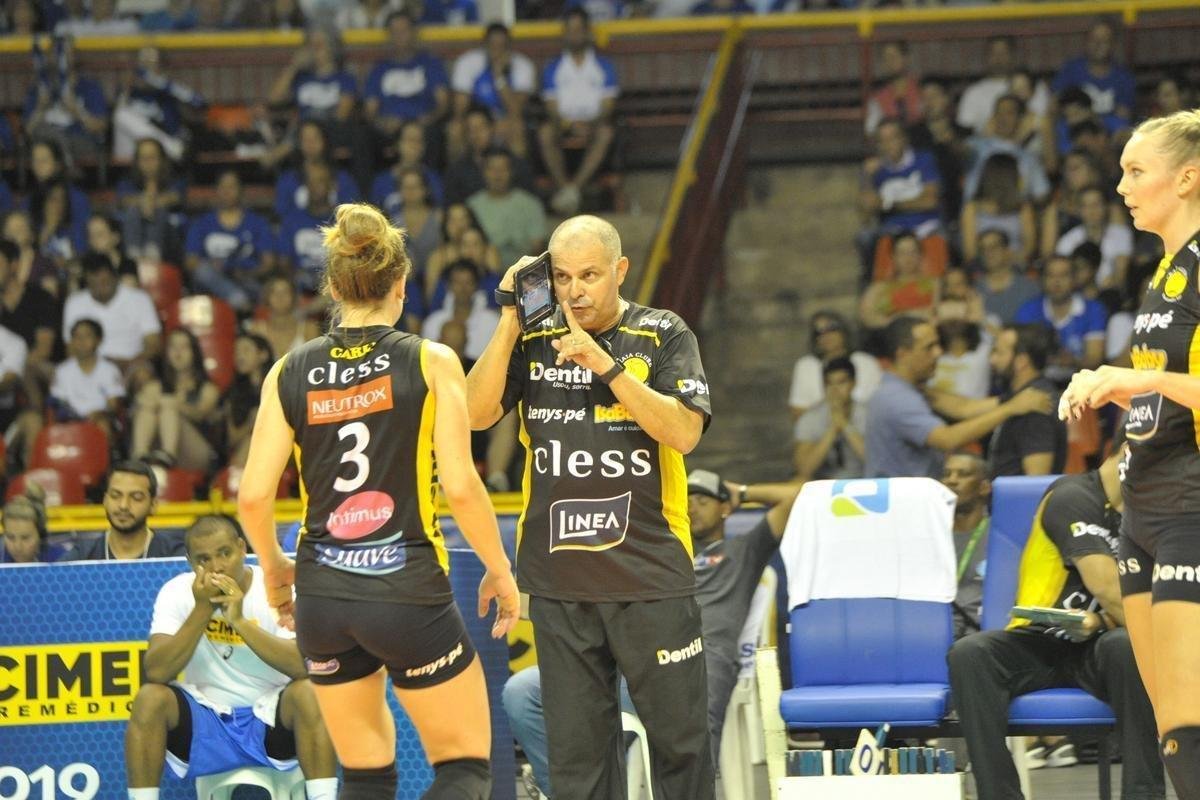 Minas x Praia: veja fotos da primeira partida da final