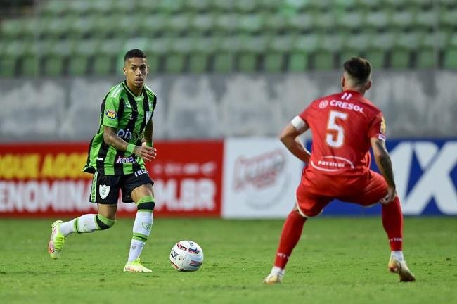O Amrica recebeu o Tombense neste sbado (19), em jogo vlido pela 11 rodada do Campeonato Mineiro. Sem pblico, a partida foi realizada no Estdio Independncia, em Belo Horizonte.