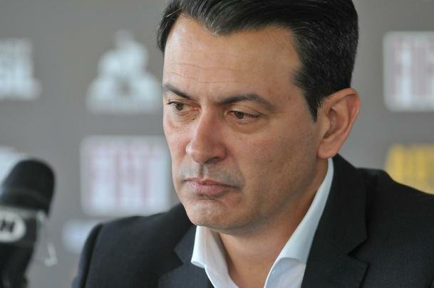 Tarde na Cidade do Galo teve entrevista de Di Santo, pronunciamento de Rui Costa e treino