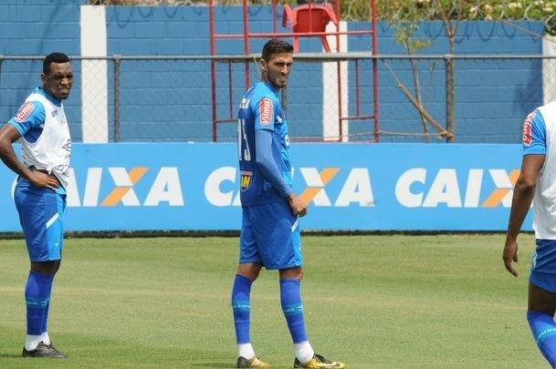 Imagens do treino do Cruzeiro desta sexta-feira (27/10), na Toca da Raposa II (fotos: Paulo Filgueiras/EM D.A Press)