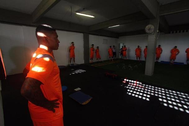 A reapresentação do elenco contou com o goleiro Carlos Miguel, ex-Internacional, o meia Diogo, ex-Atlético-AC e o volante Júlio Romão, ex-Ponte Preta, todos novidades para o elenco Tricolor de 2020