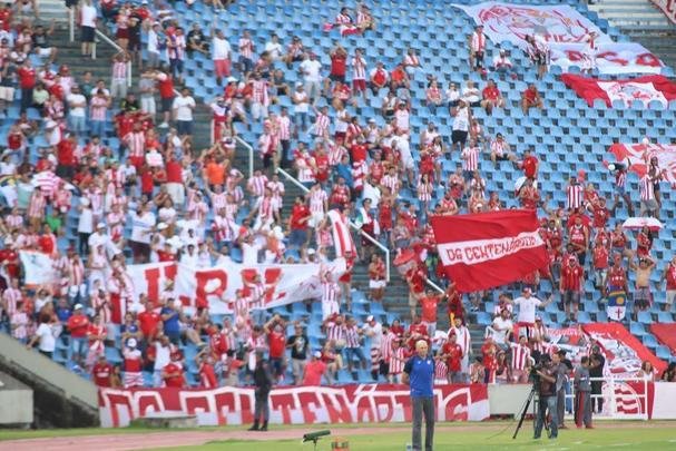 Em partida no Castelo, em So Lus, o Nutico conseguiu administrar sua vantagem, obtida nos Aflitos, em vitria por 3 a 1, e conquistou o ttulo ao empatar em 2 a 2 com o Sampaio Corra
